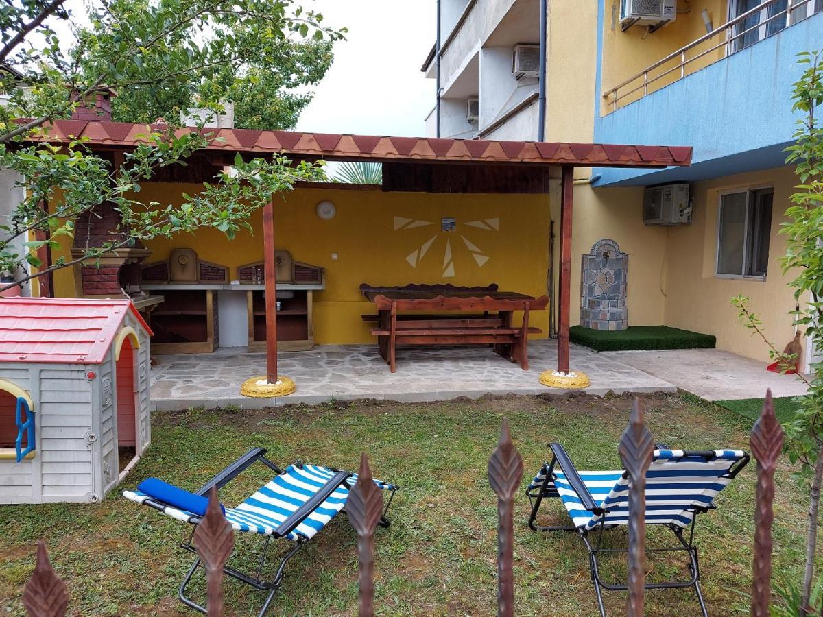 Blue House Apartment Tsarevo Exterior photo
